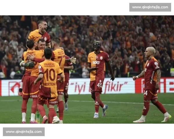 意甲赛季精彩纷呈 各大豪门激战正酣 比分瞬息万变盘点最新赛事结果